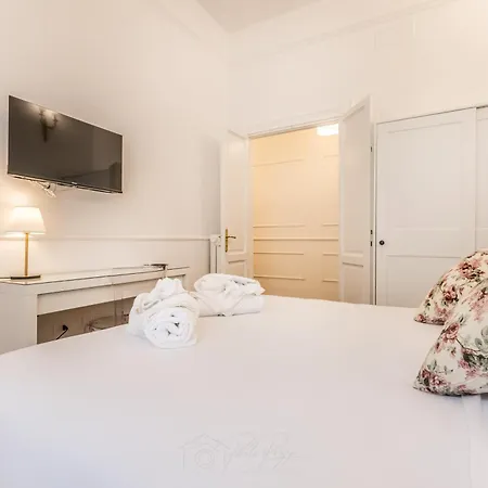 Elegant 3-bedroom Near The Metro Roma
