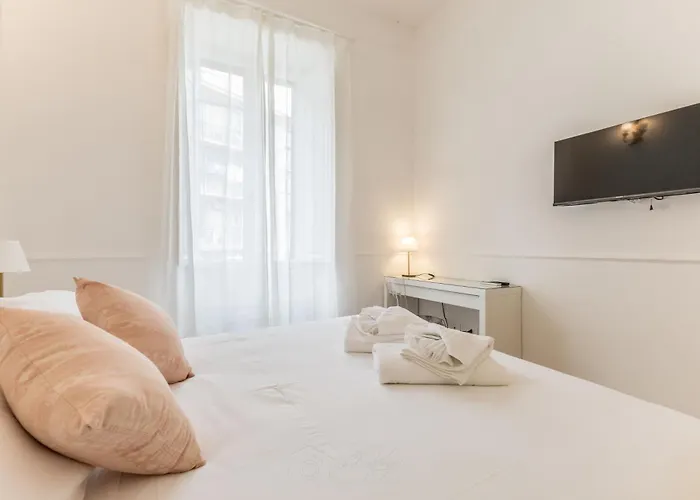 Elegant 3-bedroom Near The Metro * 로마