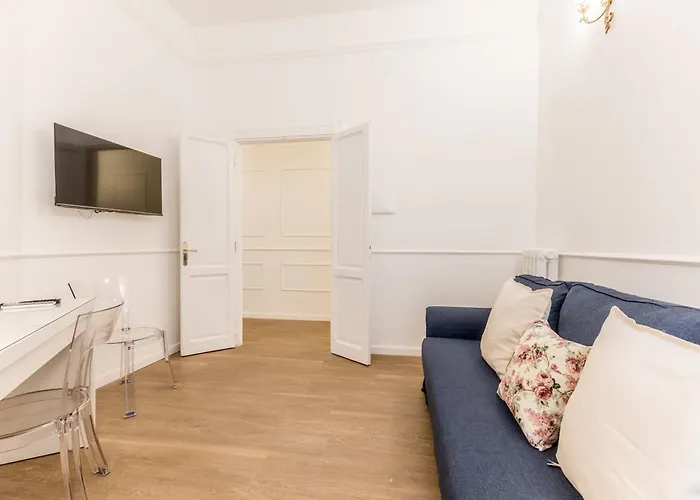 Elegant 3-bedroom Near The Metro *