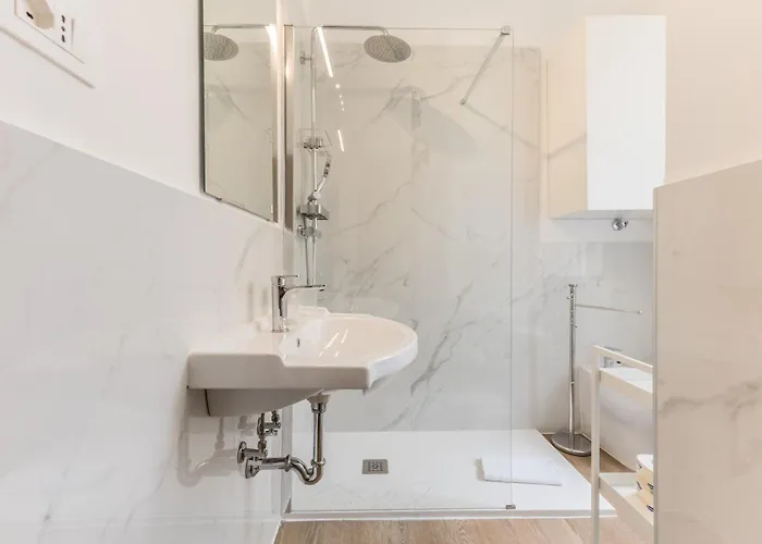 아파트 Elegant 3-bedroom Near The Metro *